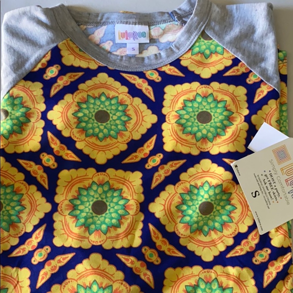 BNWT S Lularoe Randy Baseball Tee